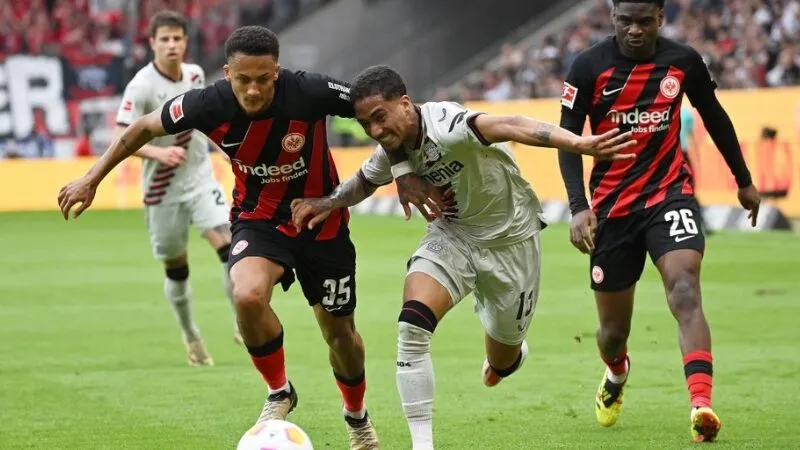 Frankfurt hoàn toàn có thể nghĩ về kết quả hòa trên sân BayArena